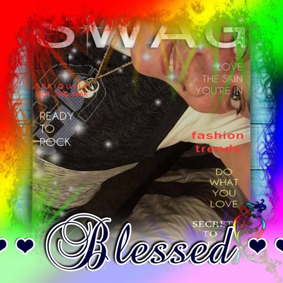 Meet your Posher, April - Picture 1 of 1